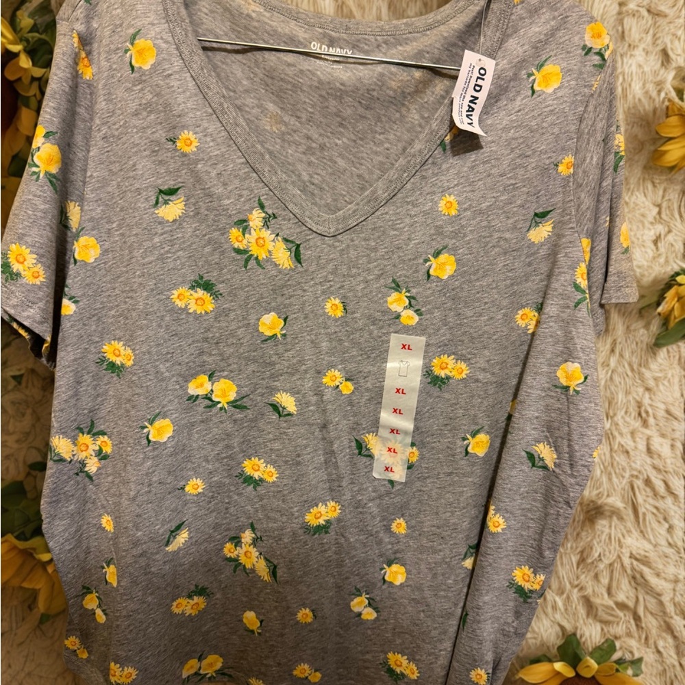 Old Navy Gray Floral Women's Top